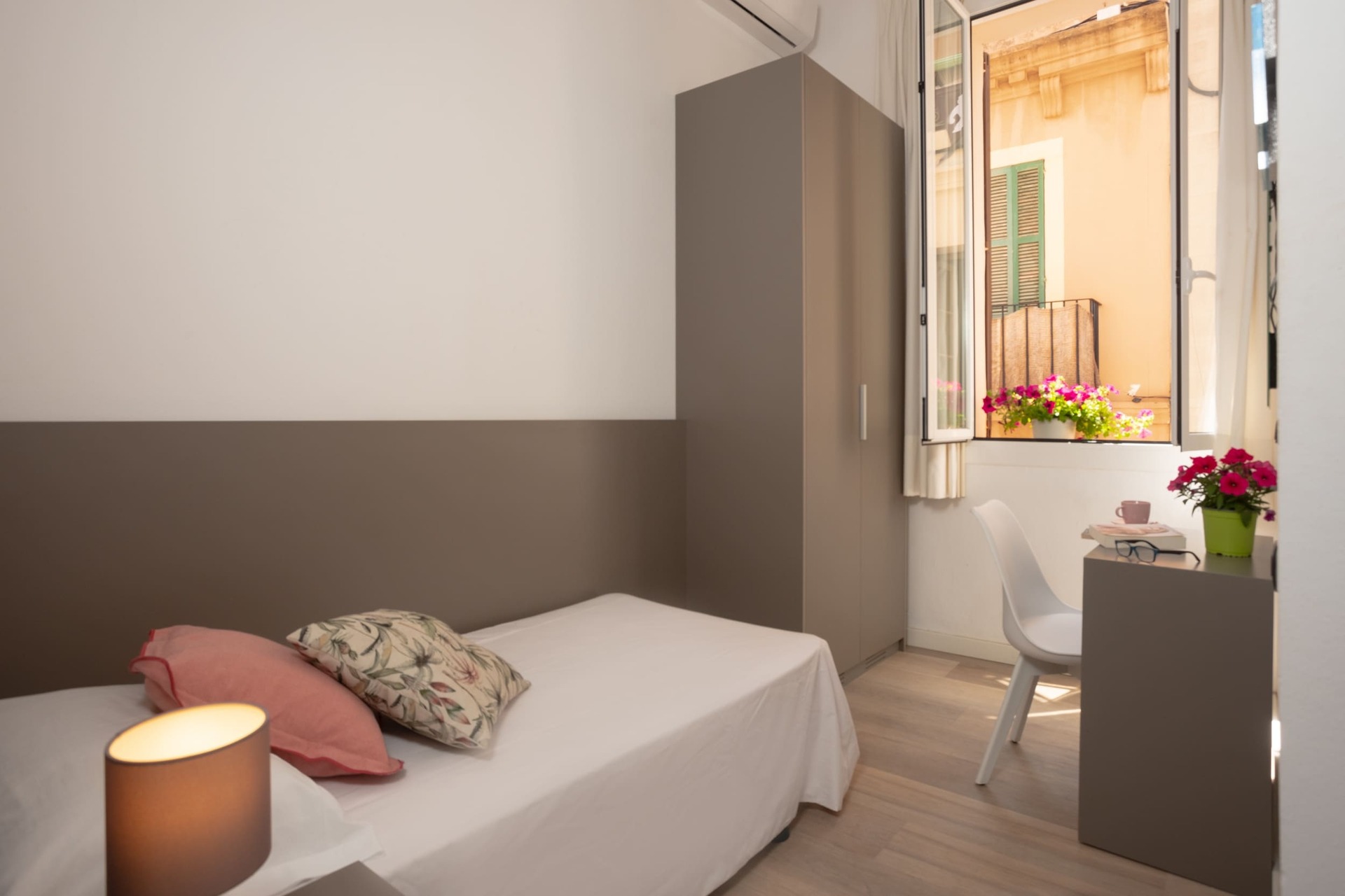 varwwwvhostsaviratodesign comantonioshostal com aviratodesign comwp contentuploads jpg